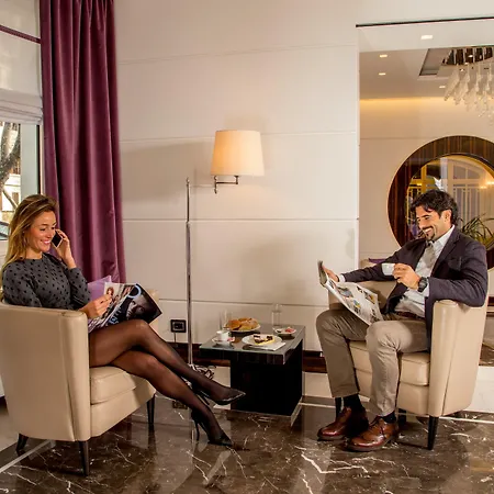 Alexandra Hotel 3*