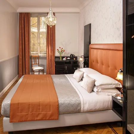 Alexandra Отель