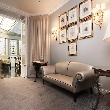 Alexandra Отель